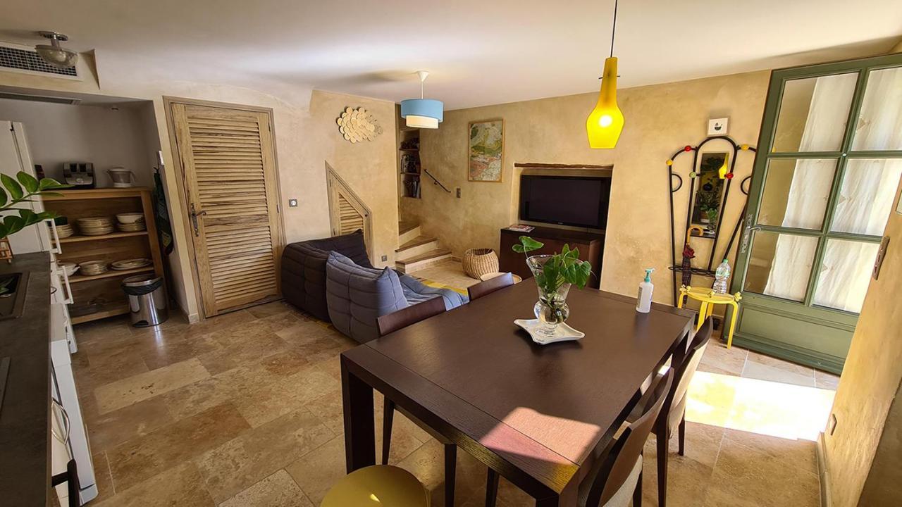Le Jardinet De Rosa Maison De Village Eygalières المظهر الخارجي الصورة